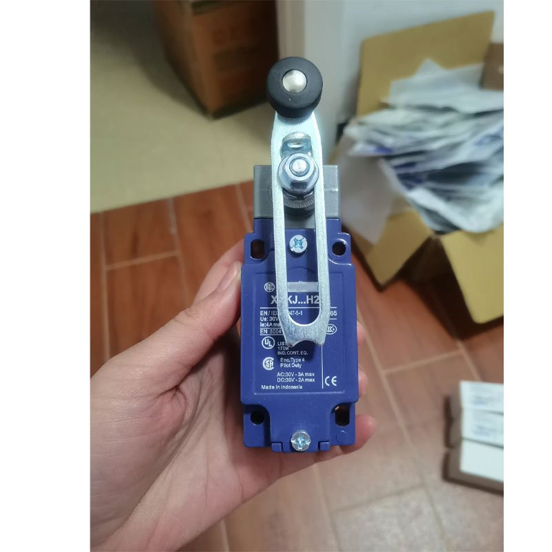 XCKN2119P20C proximity proximity temperature flow libre freestyl sensor 2 Libre Freestyl sensor faucet