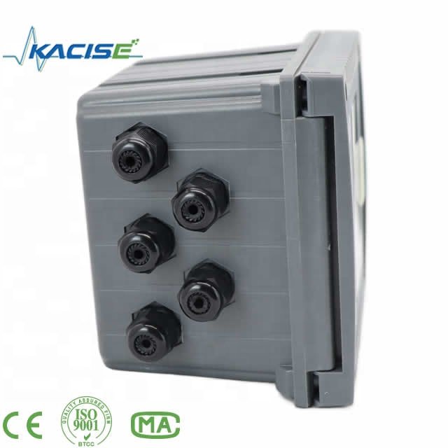 An on-line controller that automatically identifies different types of optical sensors for water quality detection