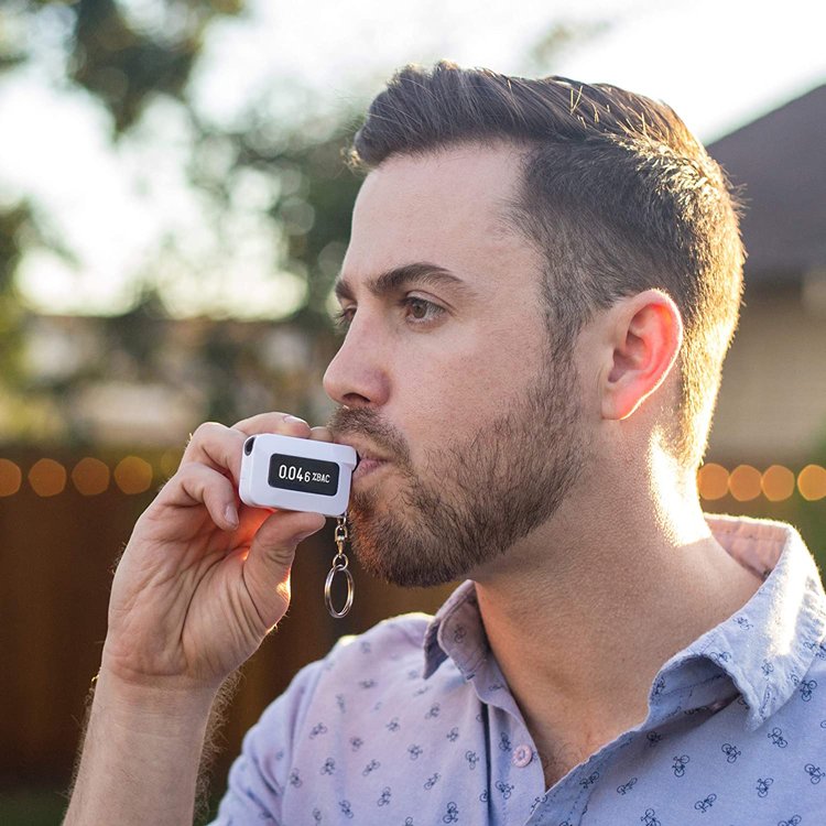 Professional-Grade Accuracy C6 Keychain Breathalyzer