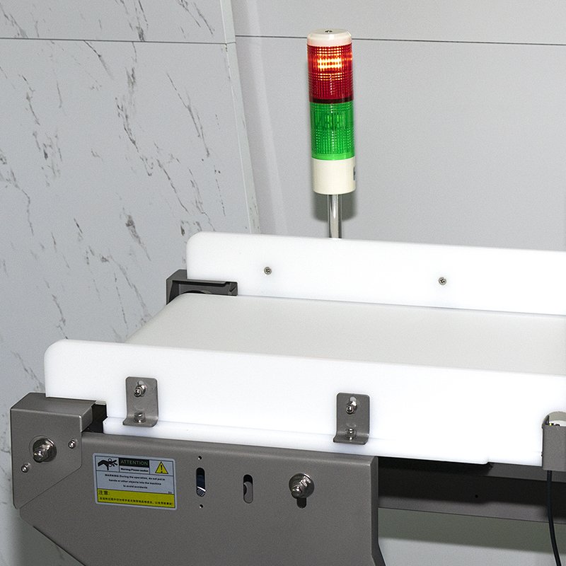 Customized High-precision Conveyor Type Metal detector Meat Candy Dessert Factory Special Food Metal detector Machine