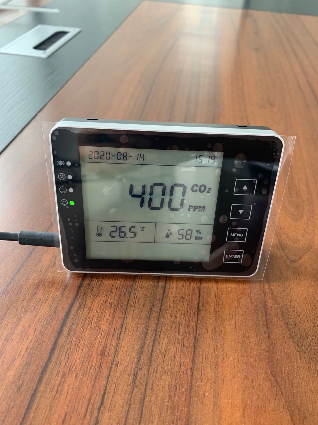 Wall mounted CO2 monitor, indoor air quality detector co2 tester /Humidity /Temperature monitoring device