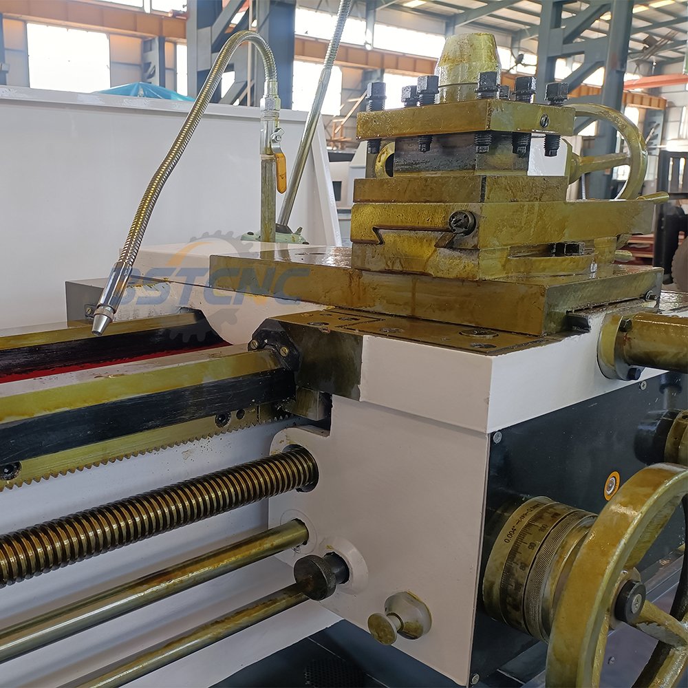 High Rigidity C6136 C6136D Manual Bench Lathe Precision Horizontal Conventional Lathe for Medium Duty Machining