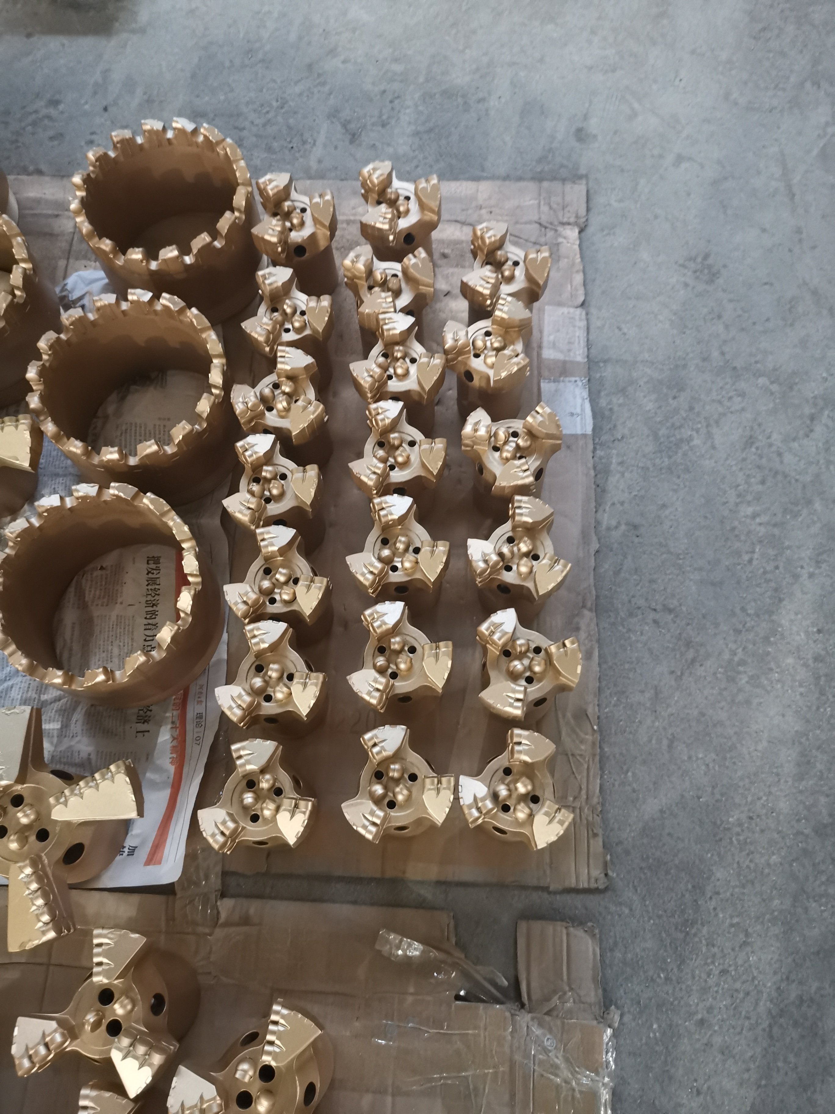 101mm four wings concave PDC bits for oil PDC blade bits for mining 1610 PDC cutters sumur bor
