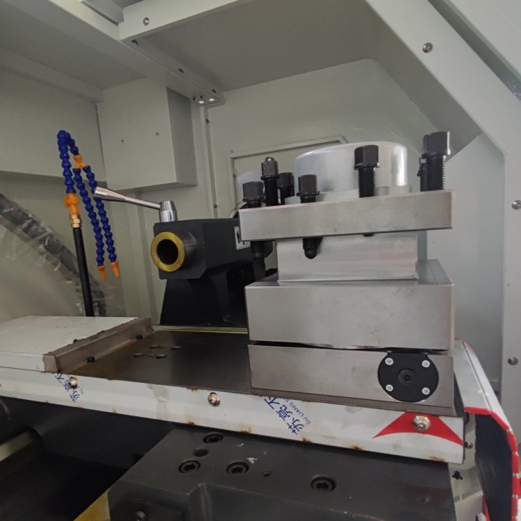 low cost ck61125 Fanuc controller flat bed cnc lathe machine for sale