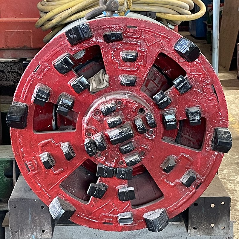 Pipe jacking machine cutting tools used for underground trenchless pipeline