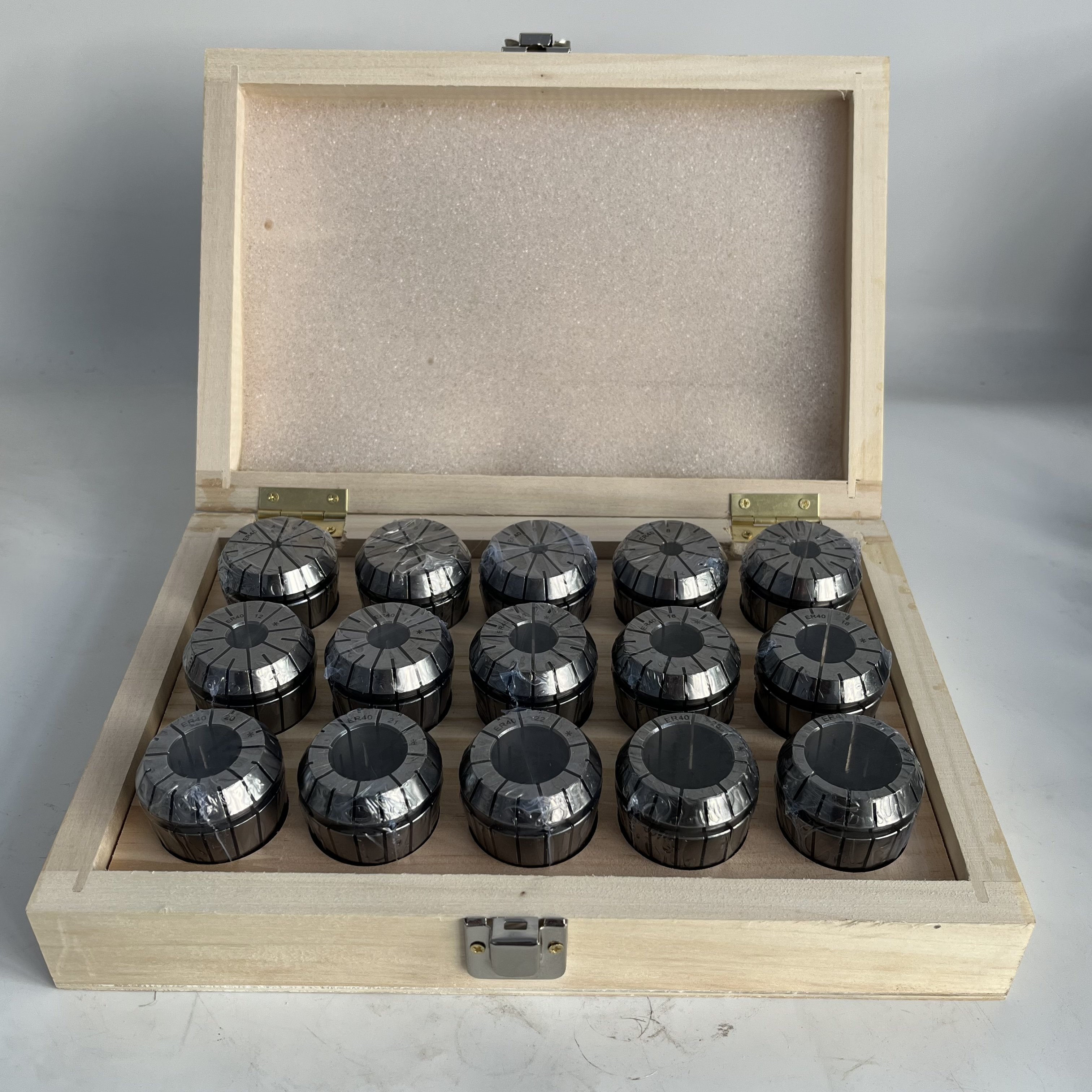 ER Collet Kit in Metric Sizes Essential Machine Tools Accessories