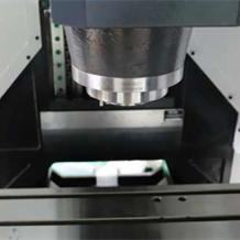 VMC1050 CNC milling machine for milling drilling tapping and boring processing with strong stability