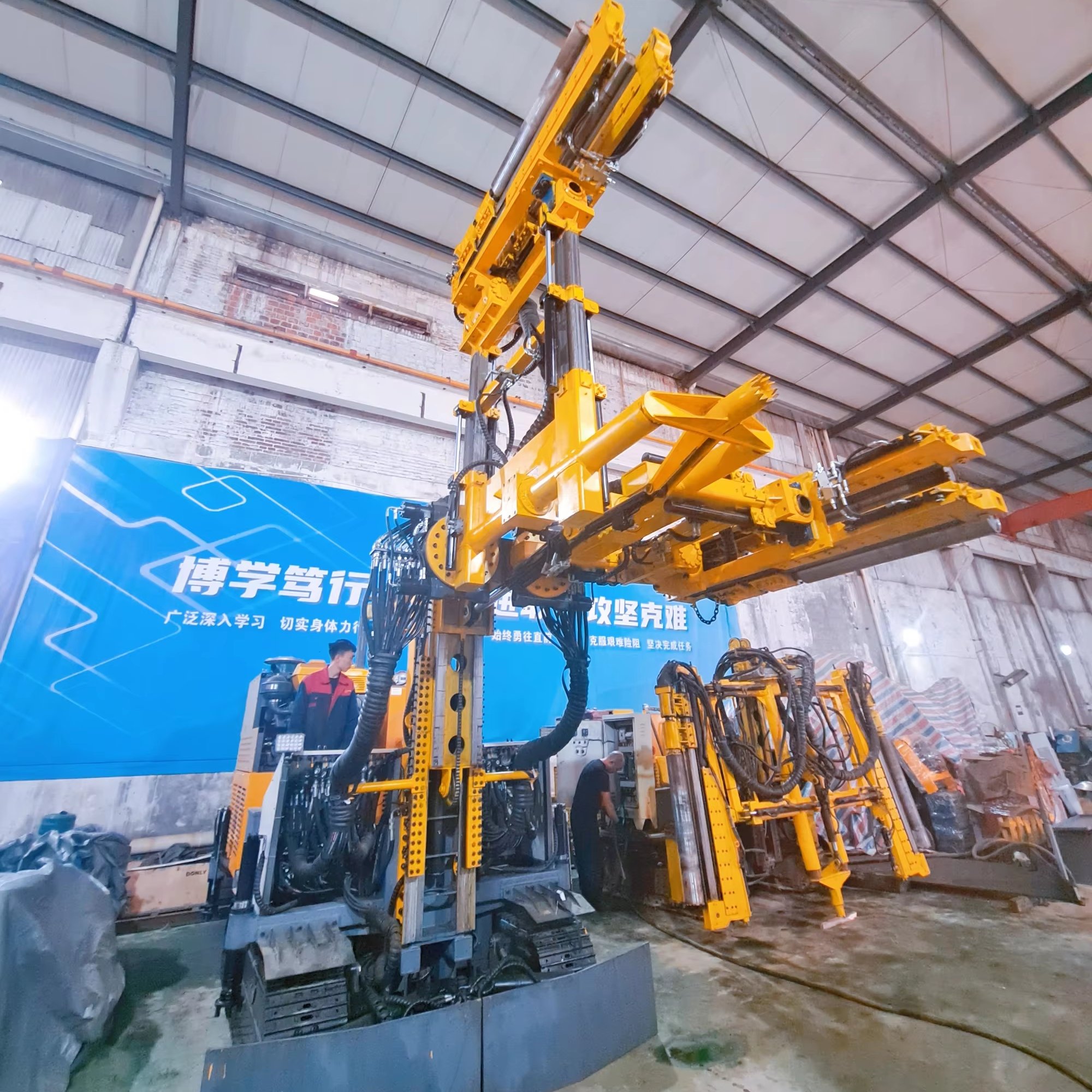 High Efficiency Four-bit Core Drilling Rig New Mining Equipment with Pump Motor and Gear for Rock Roadway Excavation in Mines