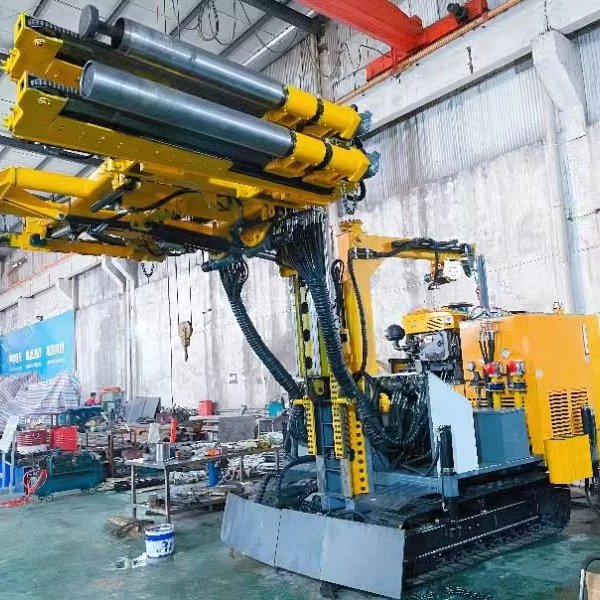 High Efficiency Four-bit Core Drilling Rig New Mining Equipment with Pump Motor and Gear for Rock Roadway Excavation in Mines
