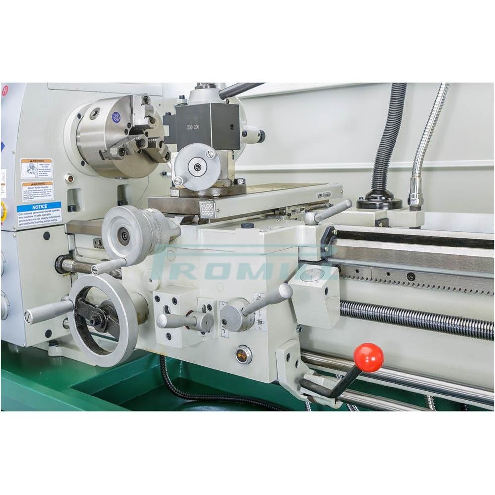 Discount offer High Precision Bench Lathe Machine CQ6232B Heavy duty Lathe Machine Horizontal metal machine lathe Customization