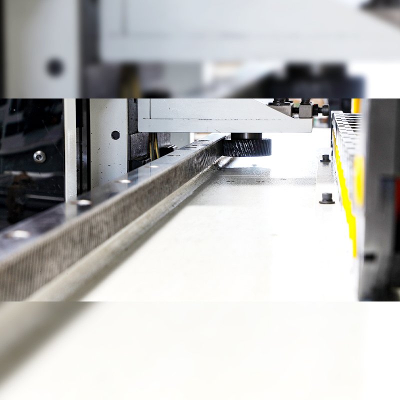R-TUP Auto Loading and Unloading CNC Cutting Machine ATC Wood Router Cabinet CNC Router