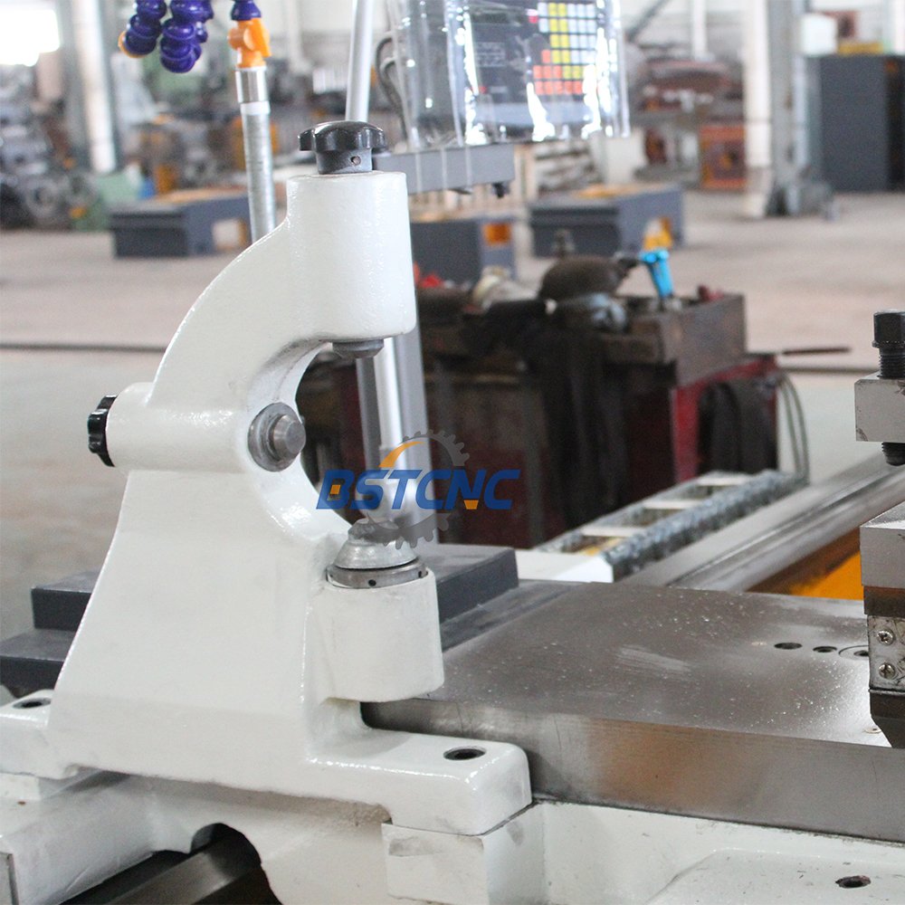High Precision Machine Q1322 Heavy Duty Big Spindle Bore Manual Horizontal Metal Pipe Threading Lathe