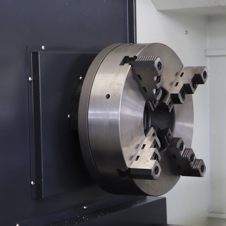 CHINA Heavy duty CNC machine large spindle bore cnc machine lathe CK6180 for sale