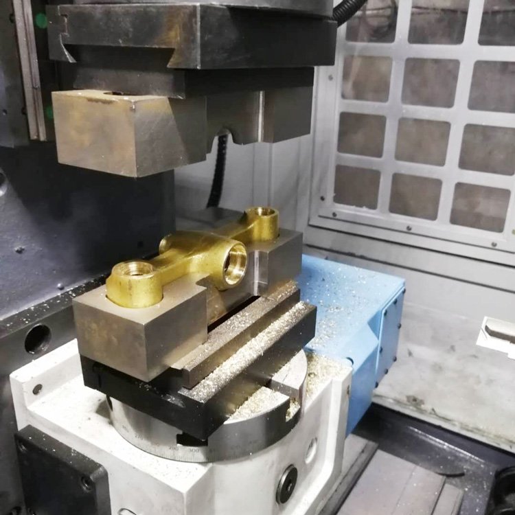 Horizontal Eight-spindle / Ten-spindle / Twelve-spindle Drilling Milling And Tapping CNC Machine For Valve Faucet Cross Shaft