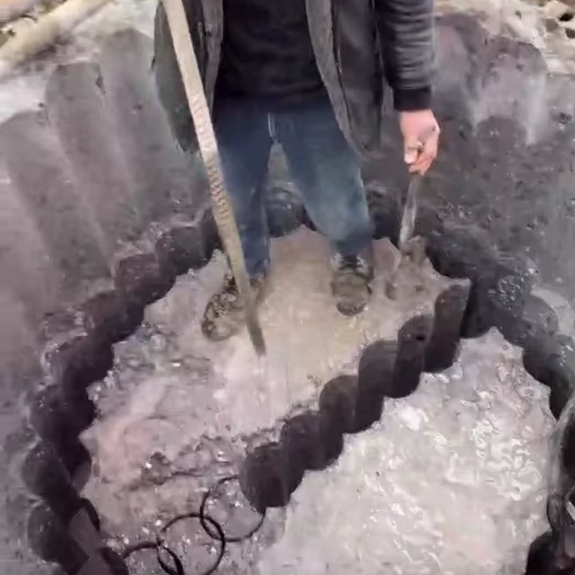 Environmentally friendly mining drilling equipment for automatic drilling of water wells