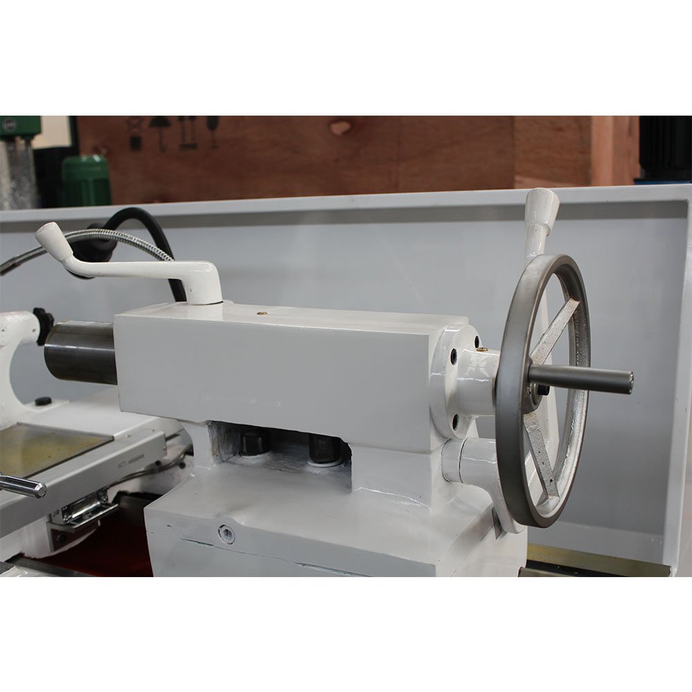 CA6166 High-Precision Horizontal Manual Lathe Machine for Metal Industry