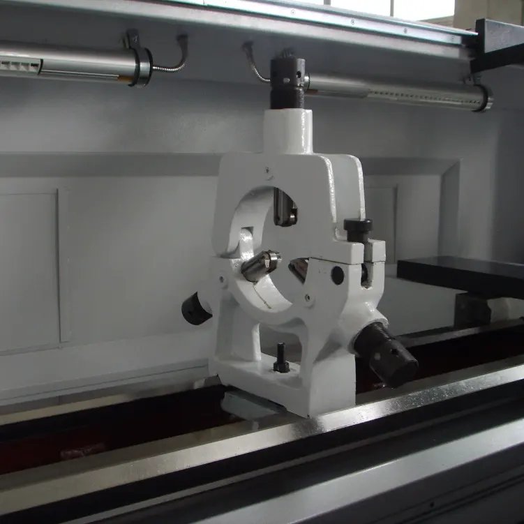 DMTG Metal Stainless Steel Processing 8 Position Tool Turret CNC Lathe With Steady Rest CNC Metal Turning Lathe Machine