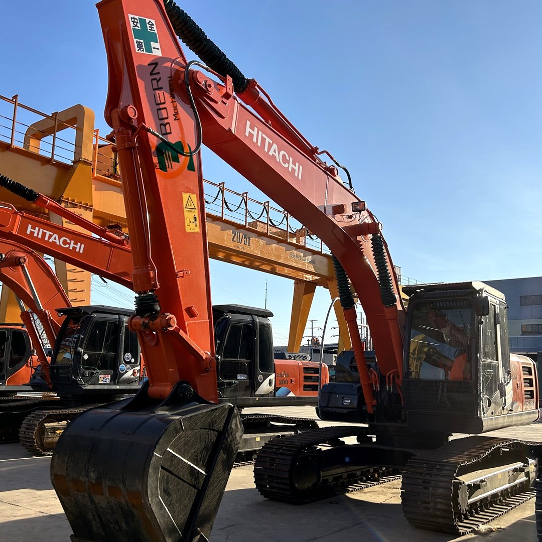 Hitachi ZX200 Crawler Used Excavator Good Performance Hitachi ZX 200 Digger Low Price Provided Excavator Price in Pakistan ISUZU