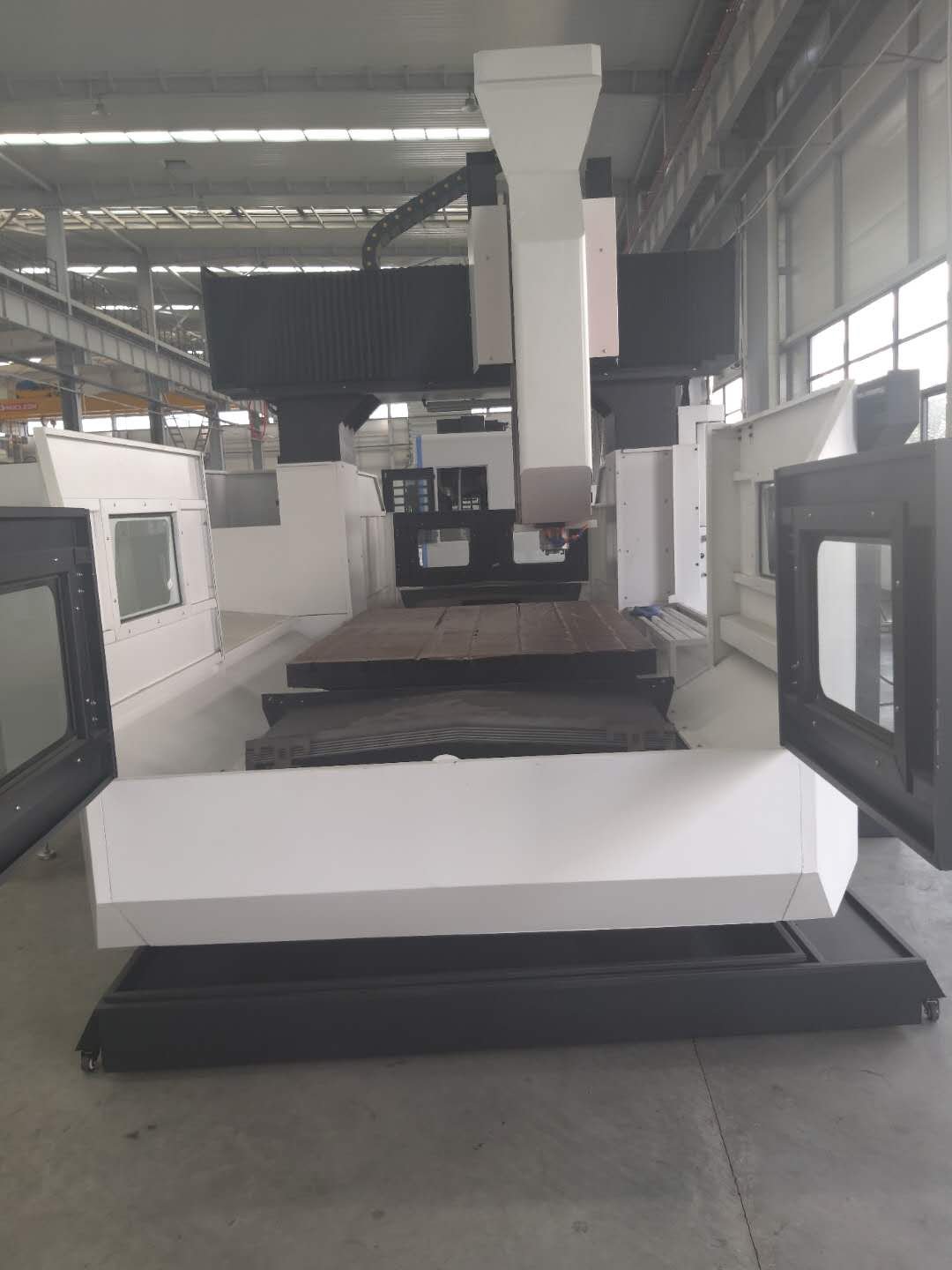 Drilling, Milling and Boring Multifunctional Machine GMC2516 Gantry Machining Center Boring and Milling Machine Single Provided
