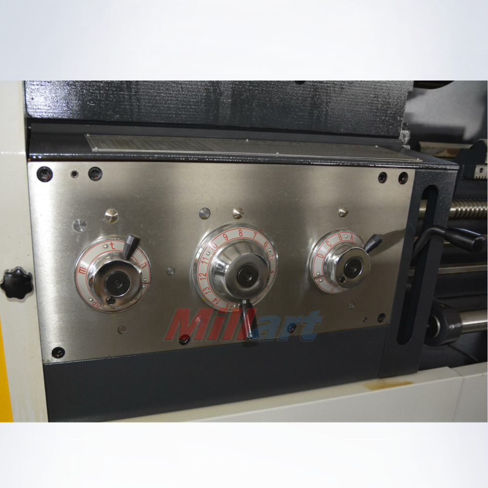 Gap Bed Lathe Machine Heavy Duty Manual Lathe with105mm Spindle Bore CS6266C
