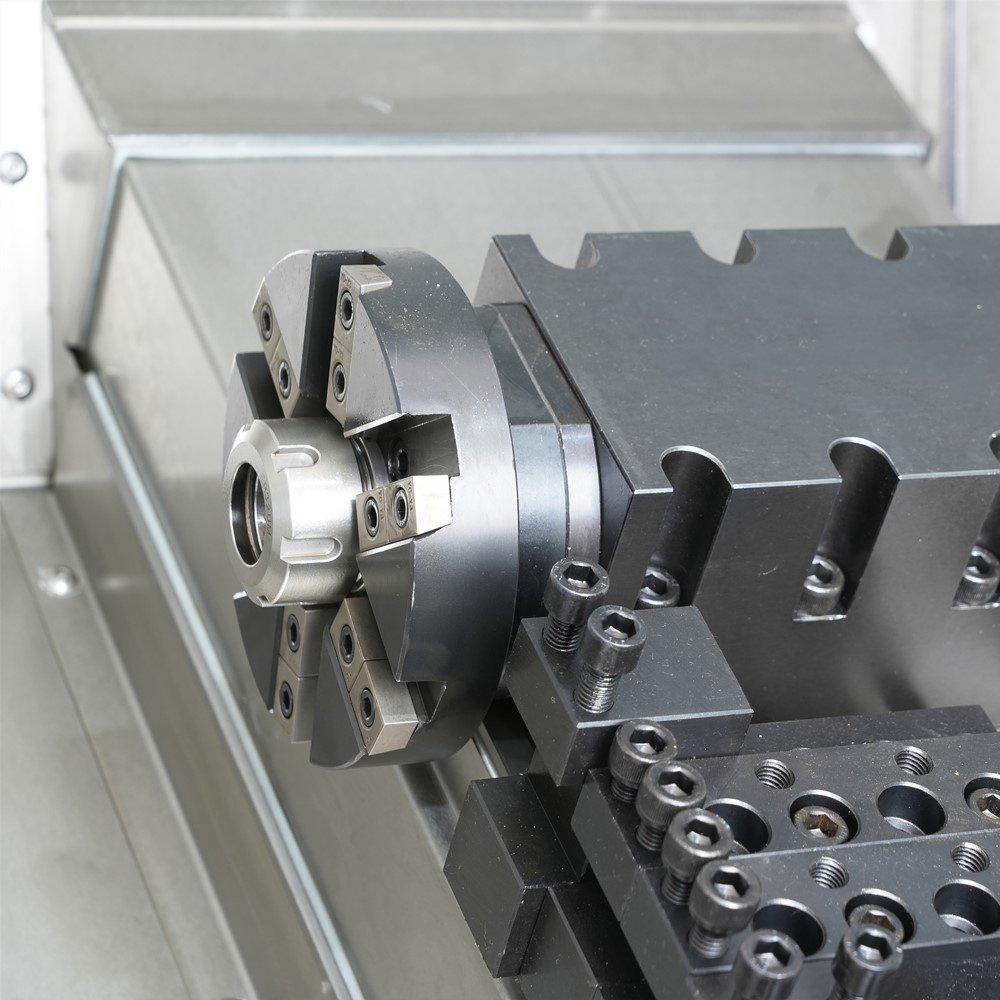 4 Axis Slant Bed Min Boring Bars Lathe Heavy Duty Power Chuck Machine