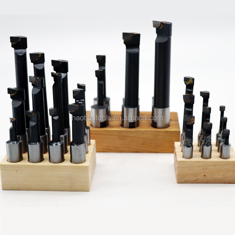 boring tools Universal Facing and Boring Heads with F4 -18 Boring head with BT40 tool holder