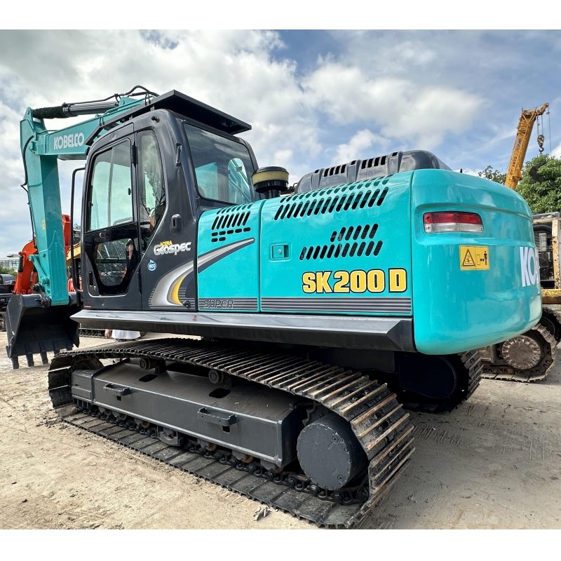 hydraulic crawler used excavator kobelco sk200 2022 machine for sale good condition big 90% new DPF Japan 20ton