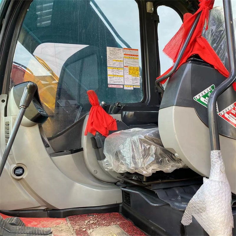 Used caterpillar excavator SK200 original design used excavator for sale - Low Hours, Full Service History, Global Shipping