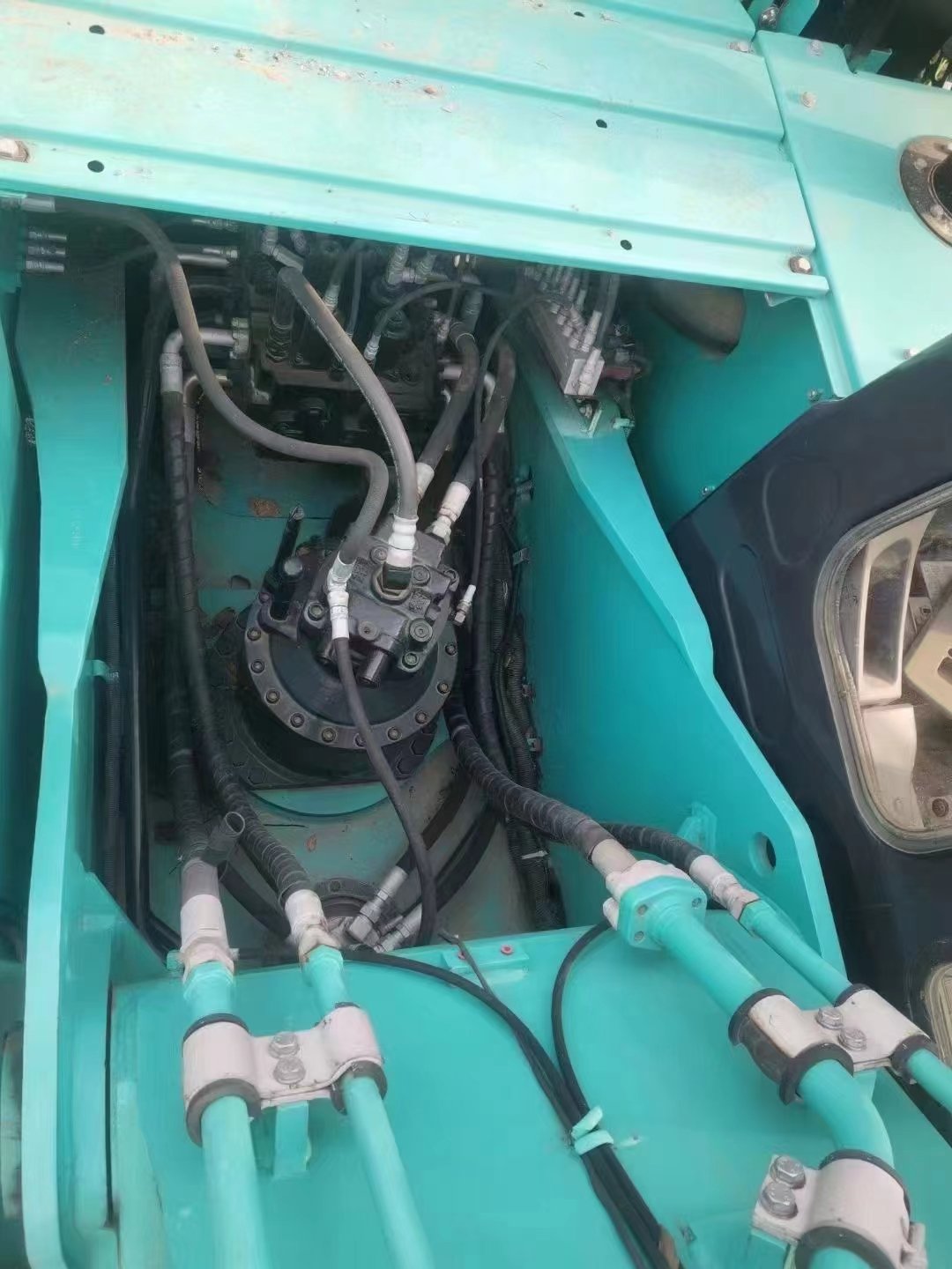 Used caterpillar excavator SK200 original design used excavator for sale - Low Hours, Full Service History, Global Shipping