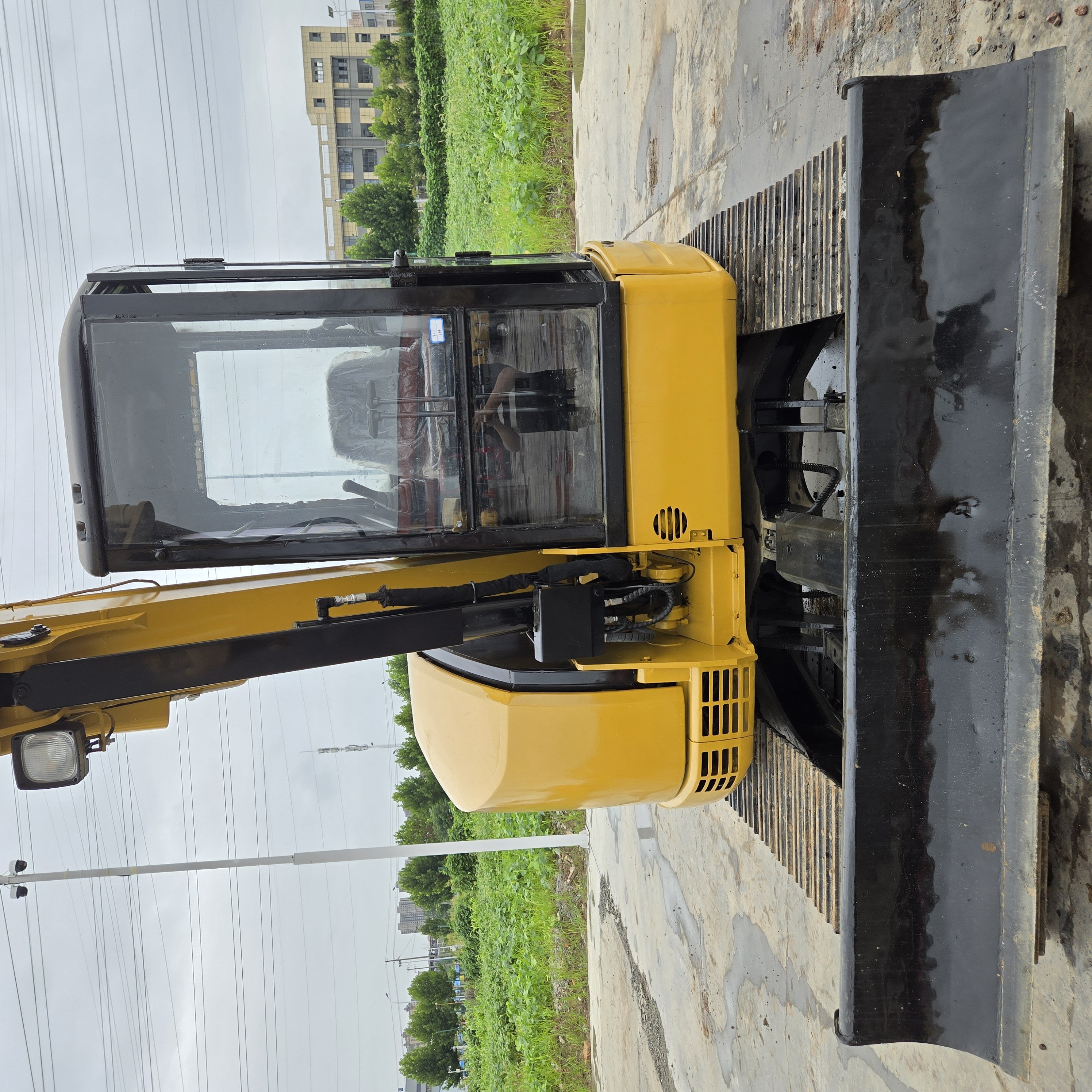 Cat 305C 305C CR CAT305 Mini Used Excavator 5 TON Second Hand Micro Crawler Digger Caterpillar Excavator for garden home use