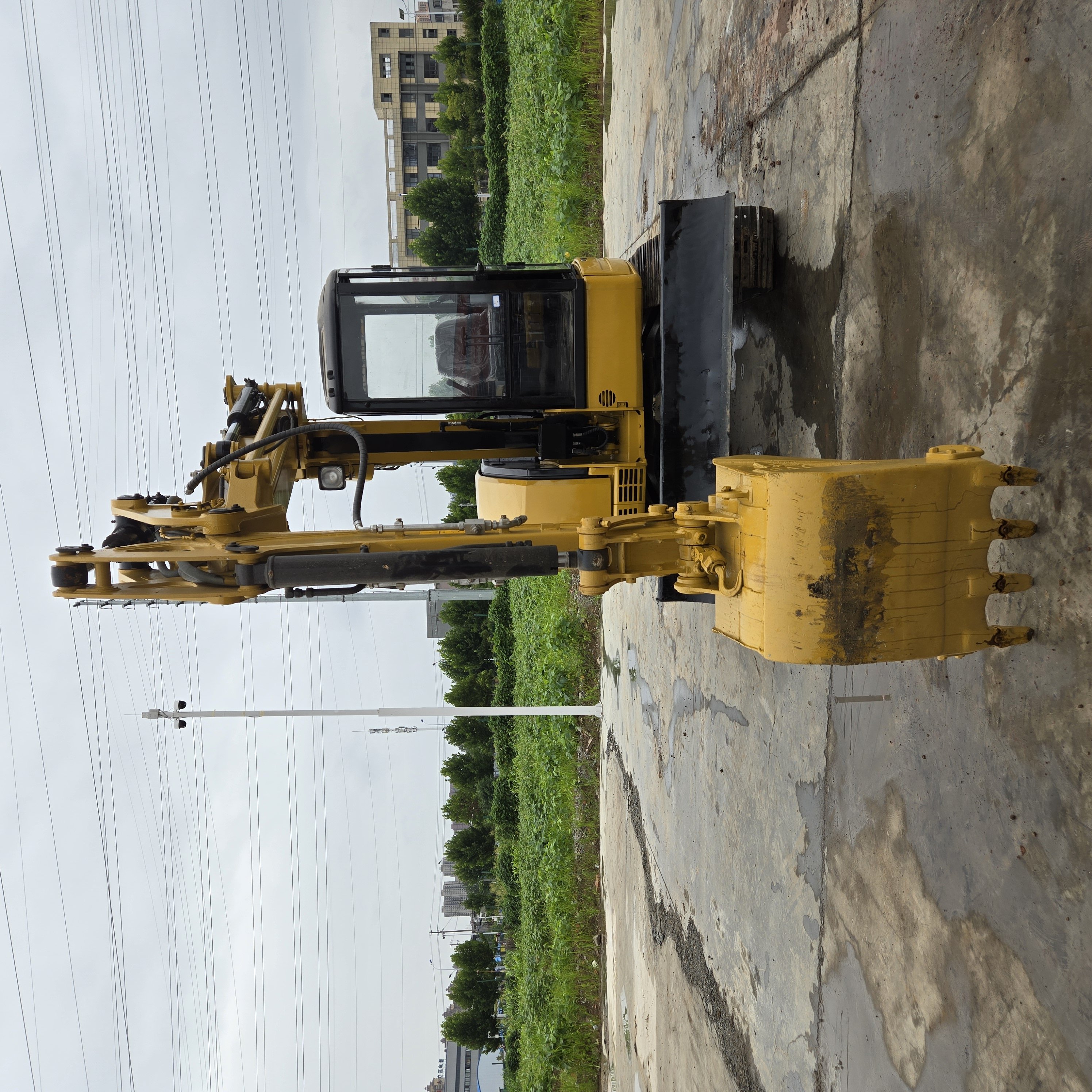 Cat 305C 305C CR CAT305 Mini Used Excavator 5 TON Second Hand Micro Crawler Digger Caterpillar Excavator for garden home use
