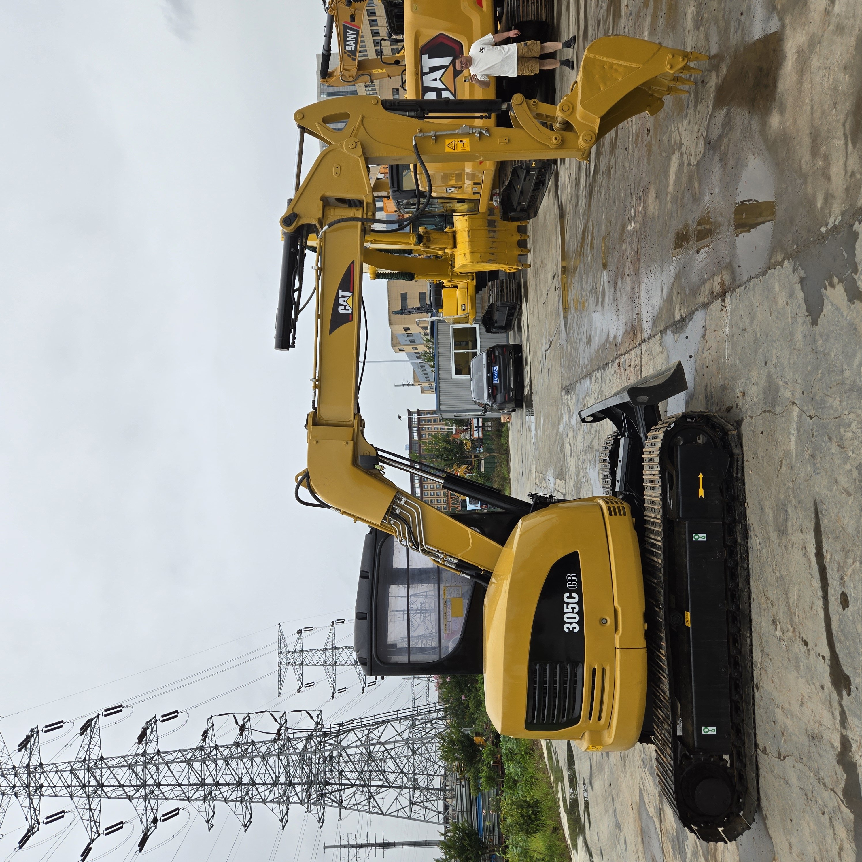 Cat 305C 305C CR CAT305 Mini Used Excavator 5 TON Second Hand Micro Crawler Digger Caterpillar Excavator for garden home use