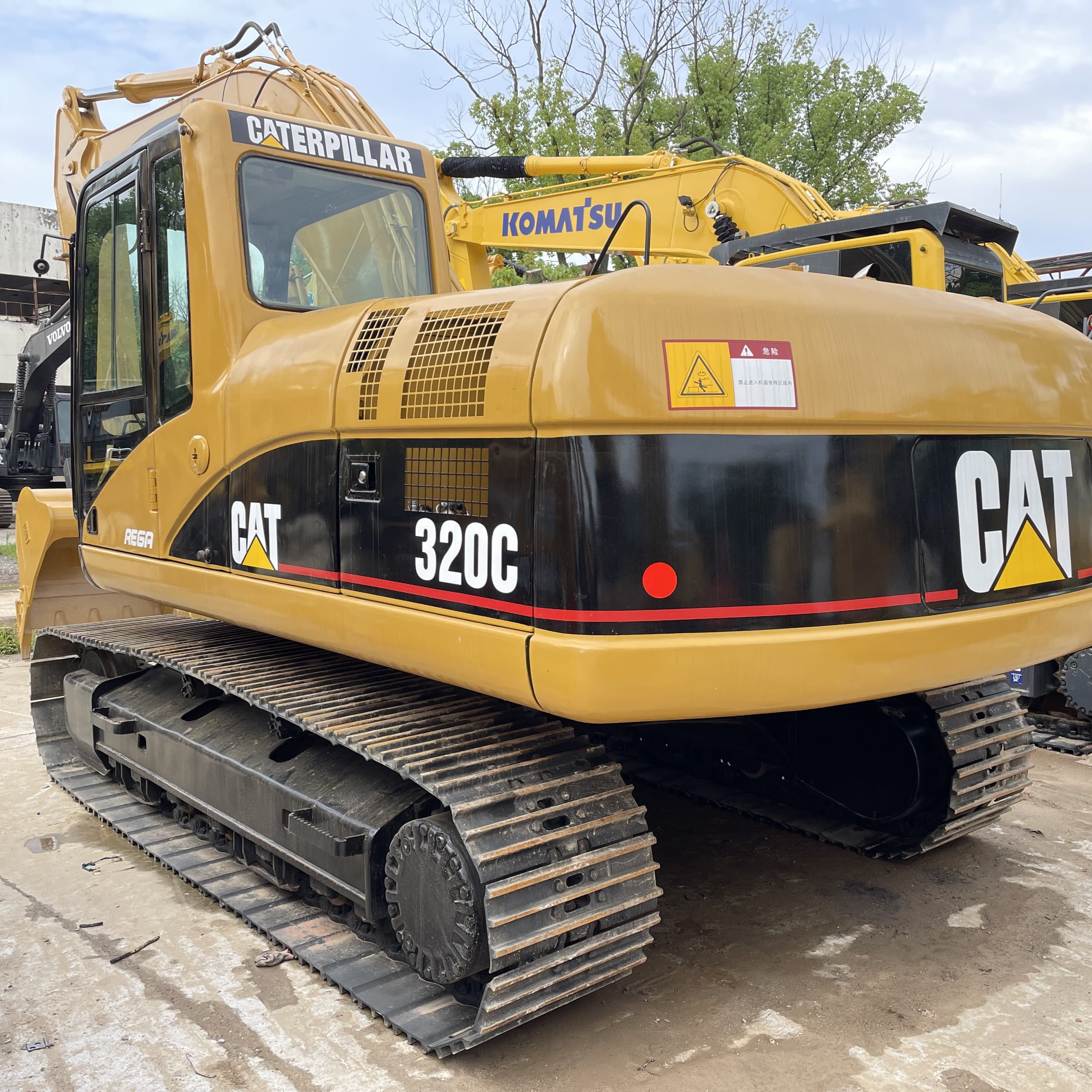 Used excavator Caterpillar 320C 20 ton Crawler Multifunctional Excavator