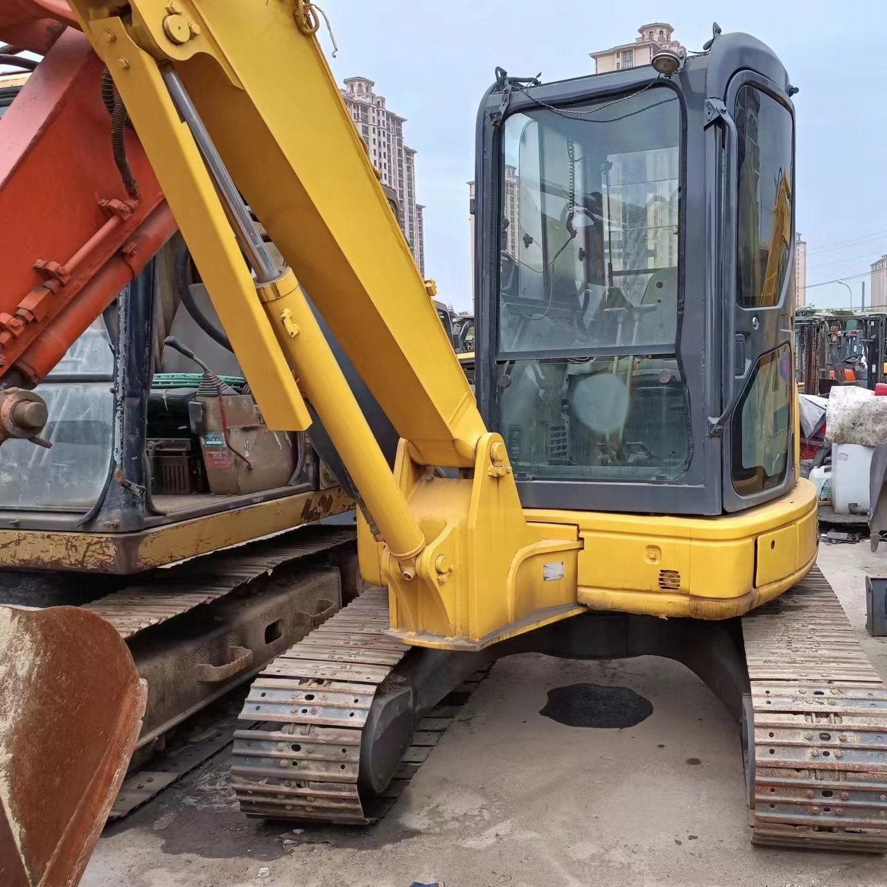 Used Japan Original Secondhand Kubota U55 U60 Kx135 Kx165-5 Komatsu PC56-7 PC60-8 PC70-8 Mini Digger Crawler Excavator