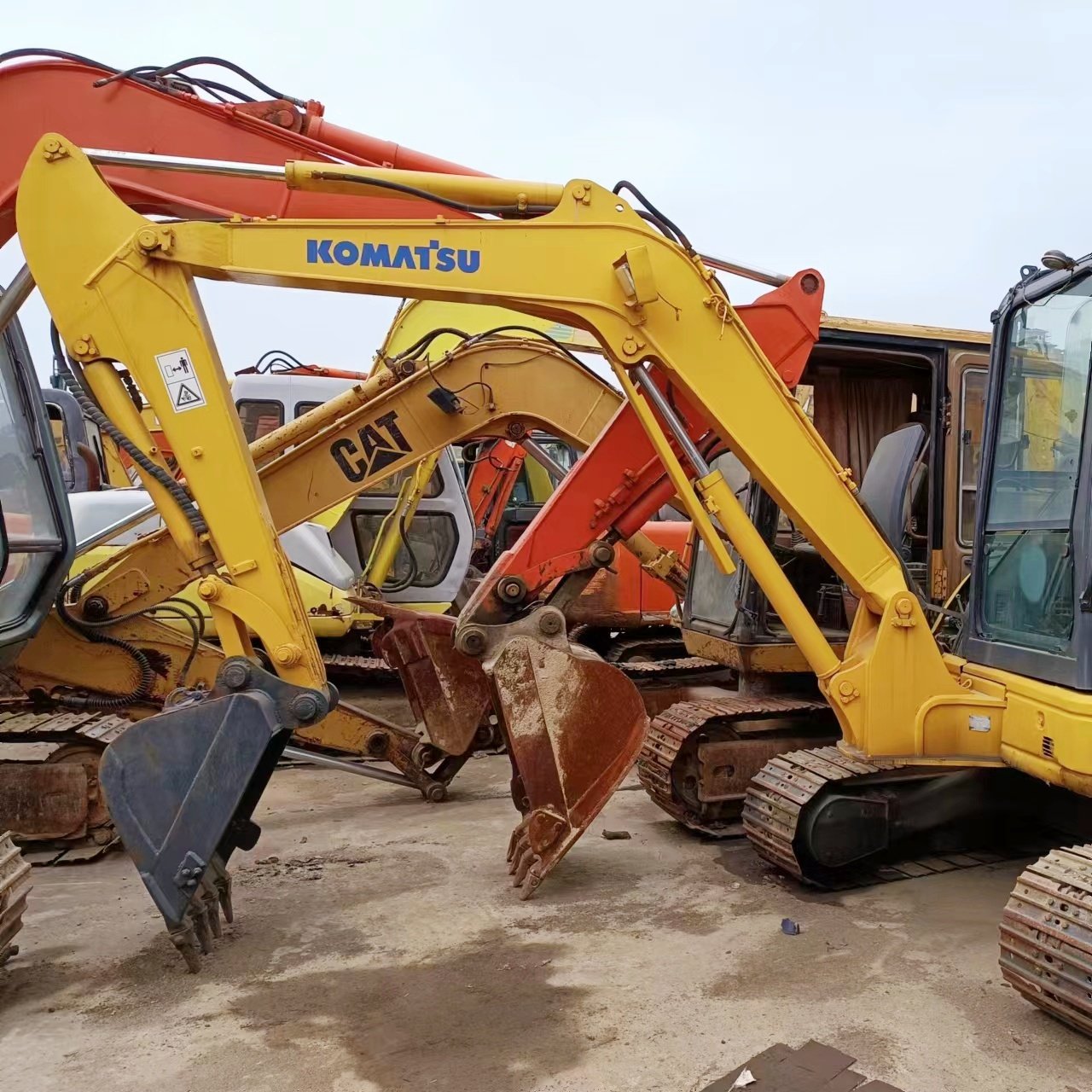 Used Japan Original Secondhand Kubota U55 U60 Kx135 Kx165-5 Komatsu PC56-7 PC60-8 PC70-8 Mini Digger Crawler Excavator