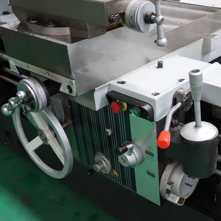 CW6163 Heavy duty metal universal conventional horizontal metal cutting and turning lathe machine