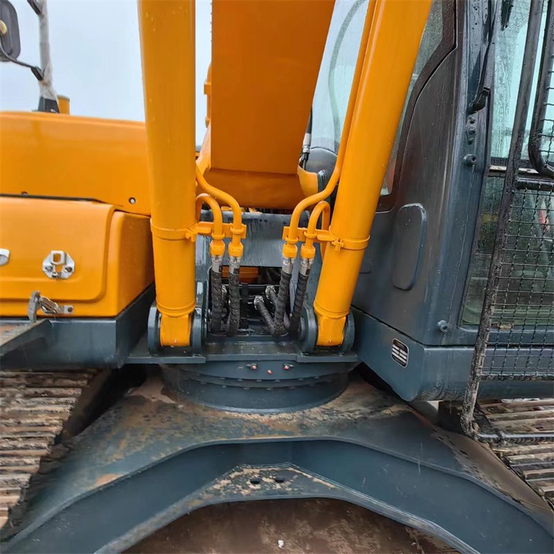 Hot Selling Hyundai 220 Used Excavator Hyundai In Korea Construction Machinery Equipment Multifunction