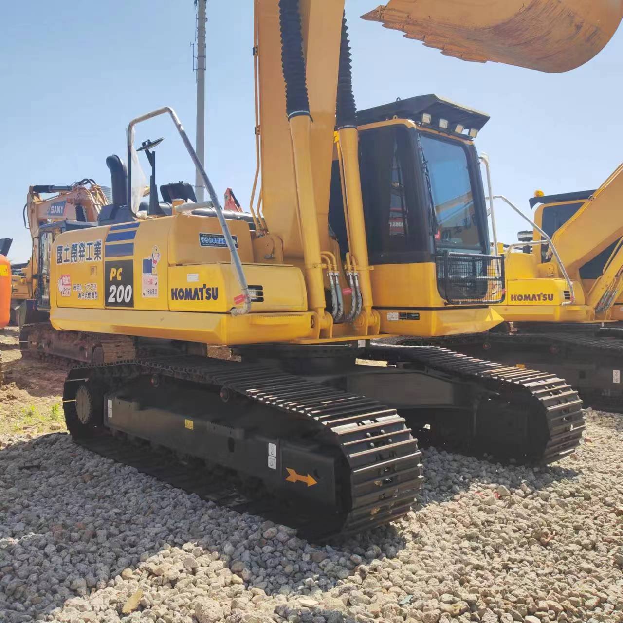 Fairly New Good Quality Used Excavator KOMATSU PC200-8 Hydraulic Crawler 20 Ton Construction Digger Machine