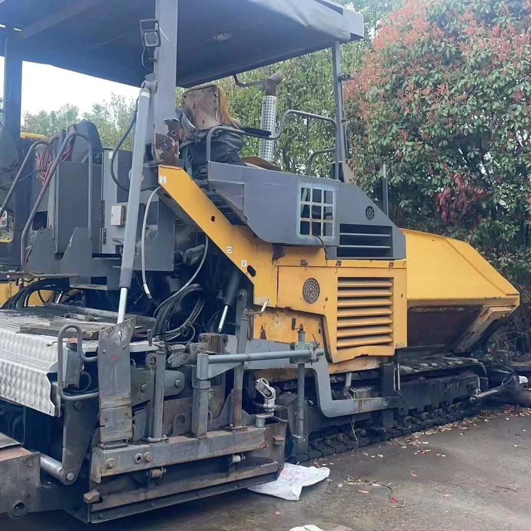 high quality paver used paver road construction machinery asphalt paver