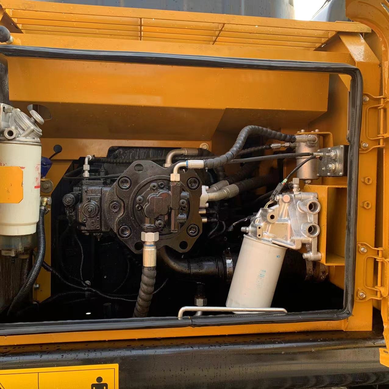 Second-hand Sany 215 Excavator Used Crawler Sany Excavator sany 215 135 21 ton used excavator earth moving machinery