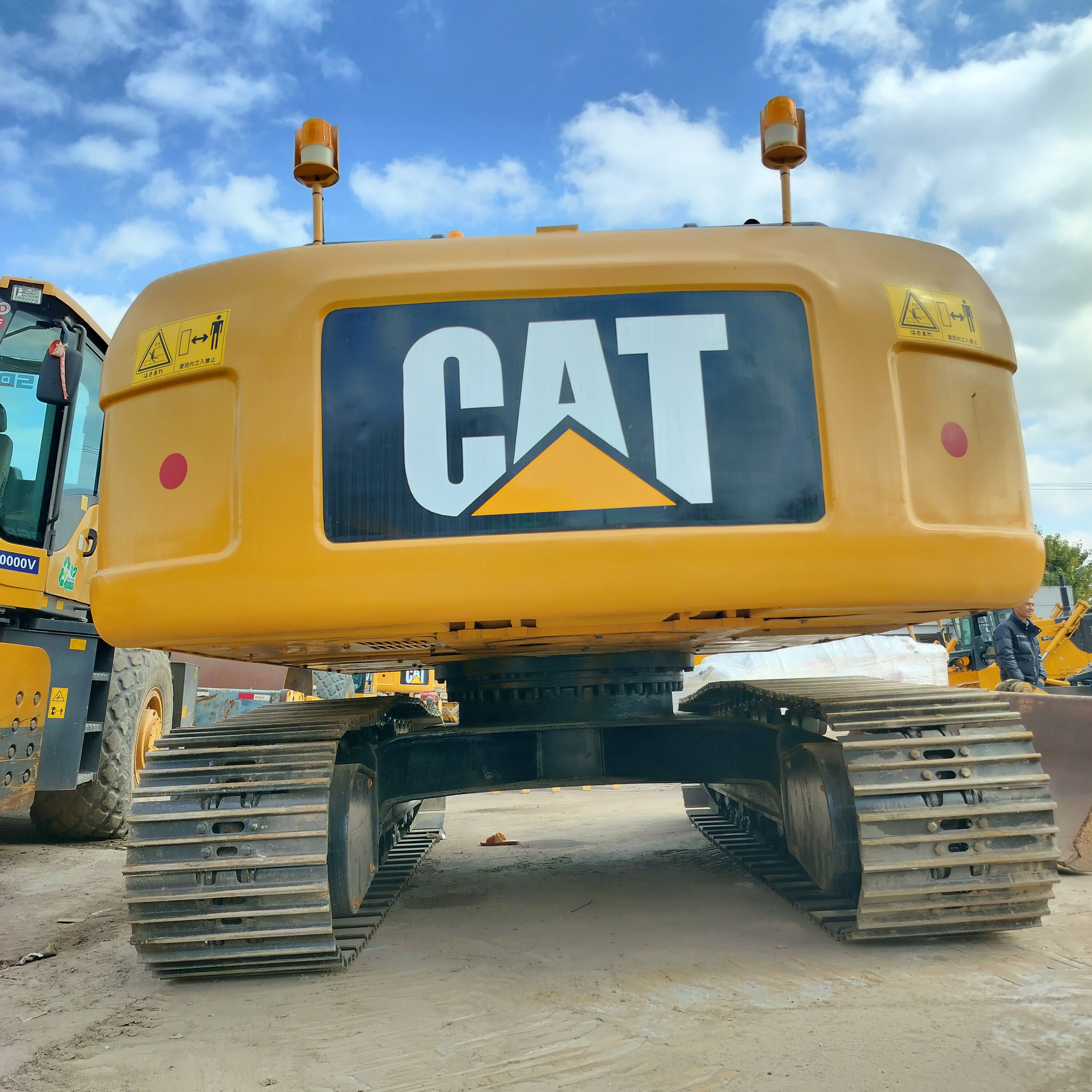 Construction 320 D Earth Moving Excavator Machine Used Excavator for Caterpillar Provided MITSUBISHI Motor Pump Machine 2021 23