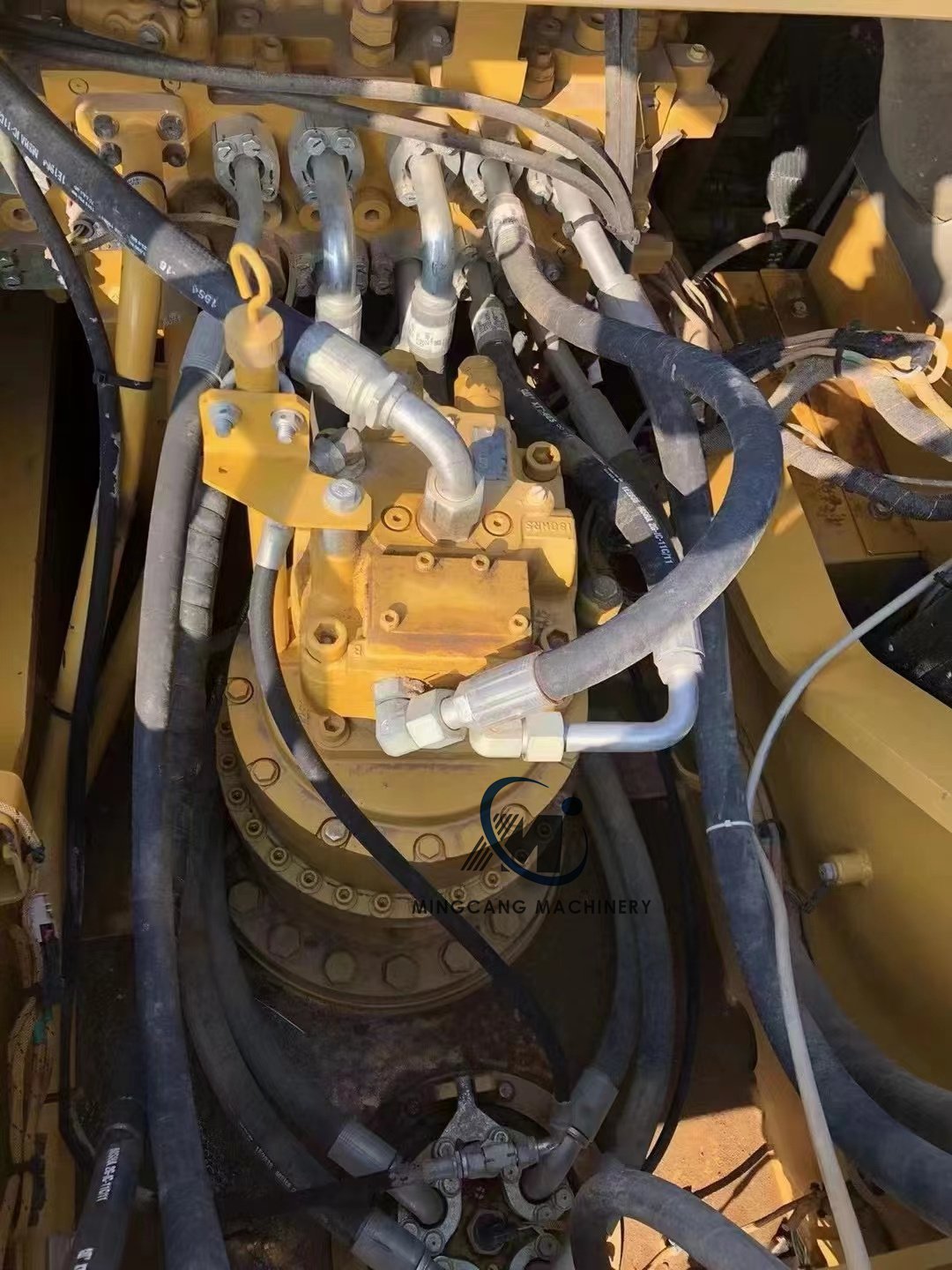 Japan Original Caterpillar 330 Excavator Heavy Earth Moving Machinery Cat 330d 330dl 330d2 330d2l 330gc Used Excavators