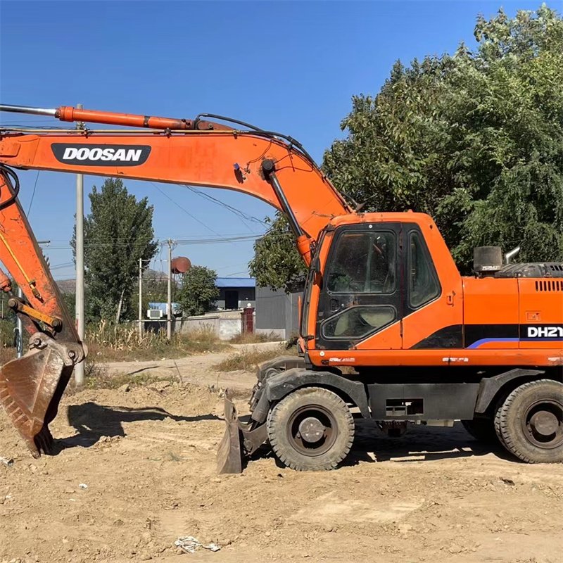 Used Doosan Dh210w-7 Wheel Excavator in Good Condition Doosan Dh210w-7 Doosan for Sale