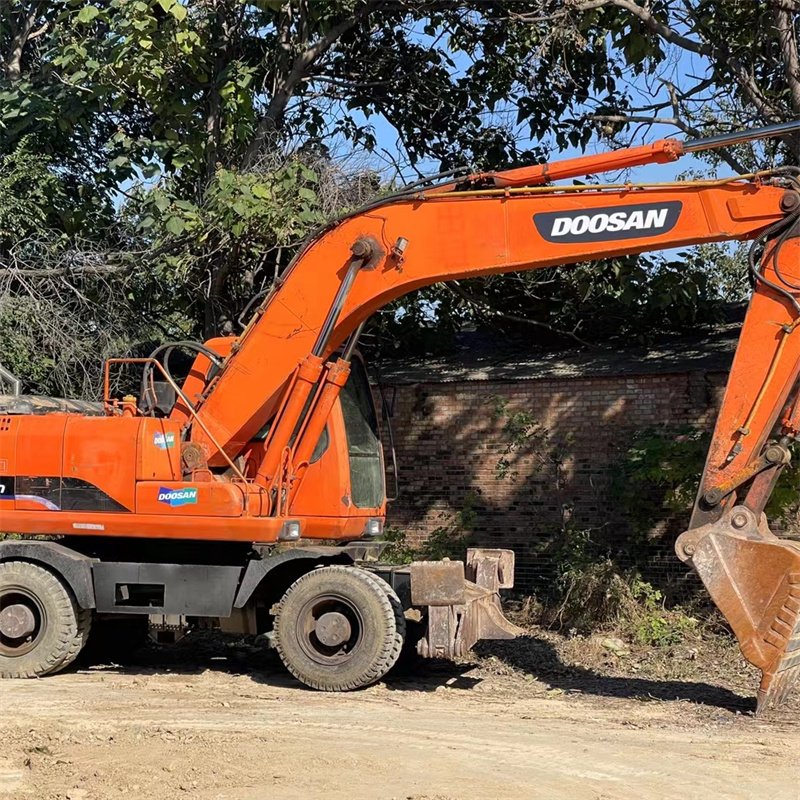 Used Doosan Dh210w-7 Wheel Excavator in Good Condition Doosan Dh210w-7 Doosan for Sale