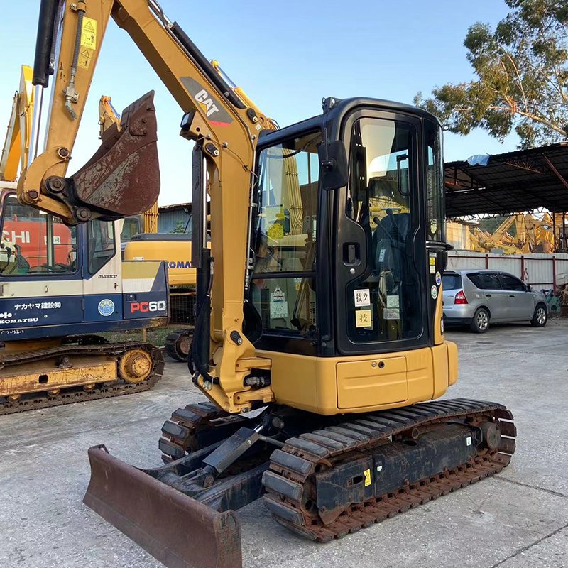 perfect quality and good condition used construction machine used Excavator CAT303Ecr mini excavator in suitable price