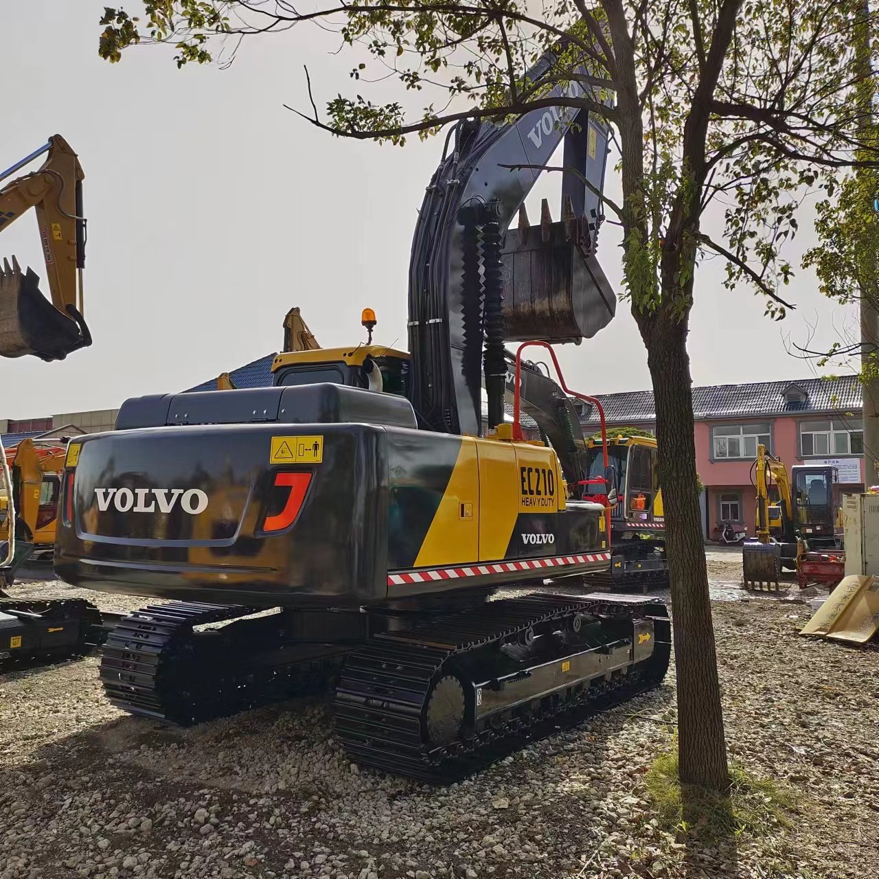 Used engineering construction machine hydraulic excavator VOLVO ec210 /21ton Medium Crawler Used Digger Excavators