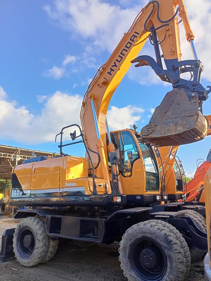 used hyundai R140W wheel excavator south korea doosan daewoo 140w 140 wheel excavator for sale