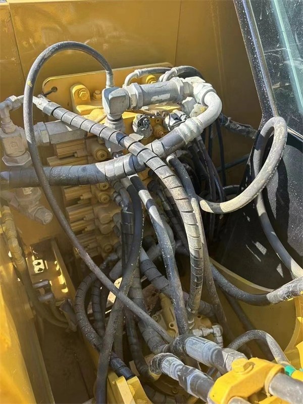 2023 Used excavator Cat307E cheap price good quality original machine for sale,90% new