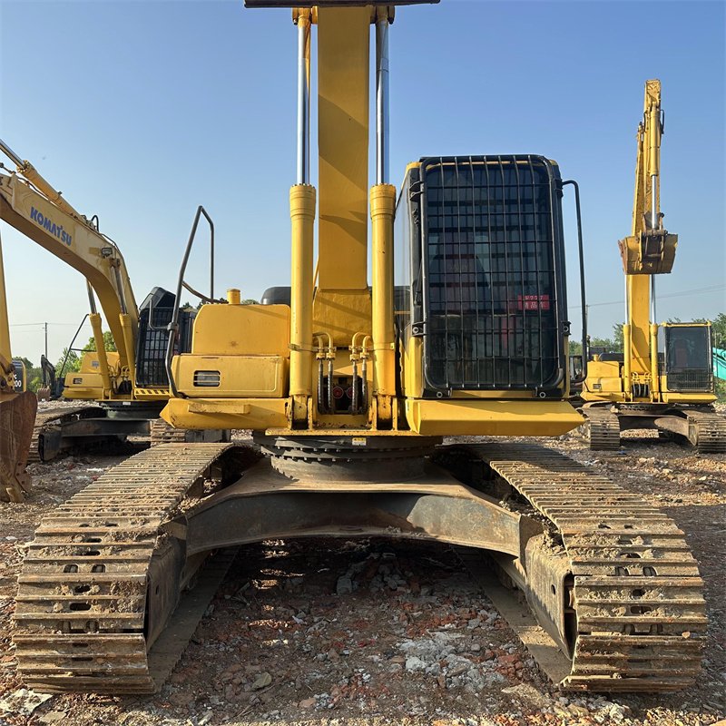 Top japanese made used excavator machine komastu pc270 used excavator in stock pc240 pc270 at low price