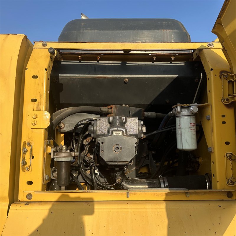 Top japanese made used excavator machine komastu pc270 used excavator in stock pc240 pc270 at low price
